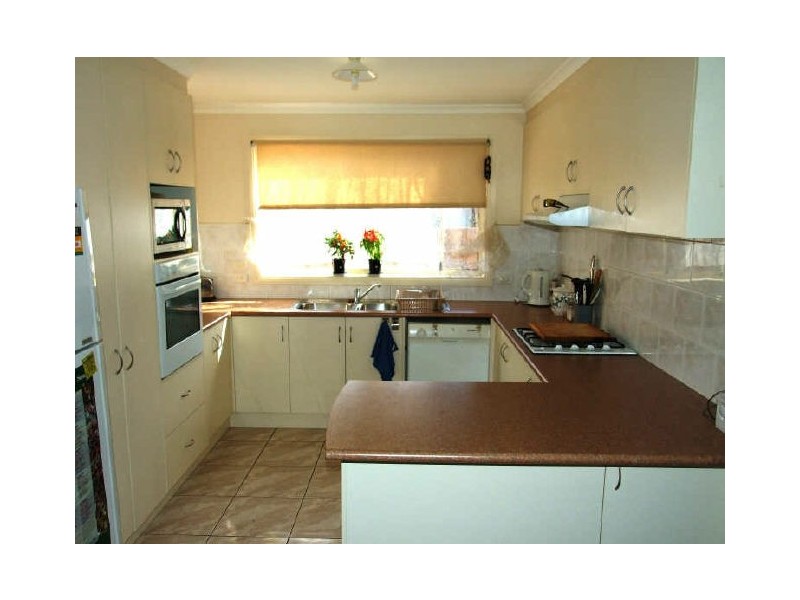 25 Park Boulevard, Pakenham VIC 3810