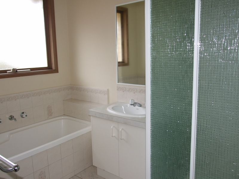 41 Balmoral Way, Pakenham VIC 3810