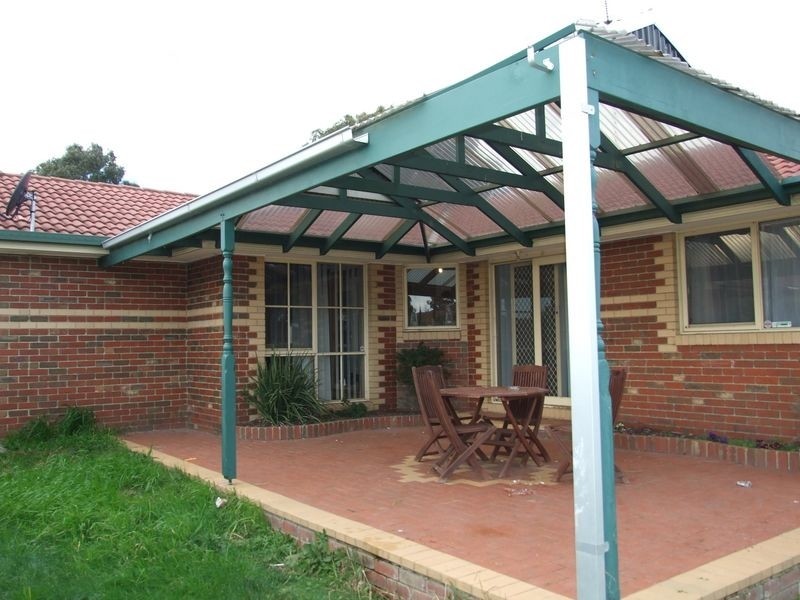 41 Balmoral Way, Pakenham VIC 3810