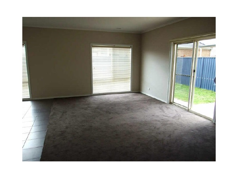 20 Laurina Link, Pakenham VIC 3810