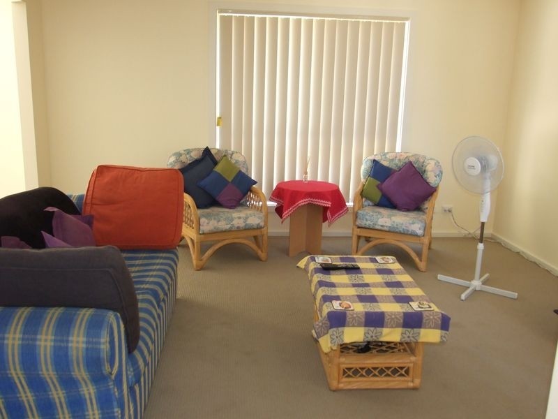 3/67 Wakenshaw Crescent, Pakenham VIC 3810