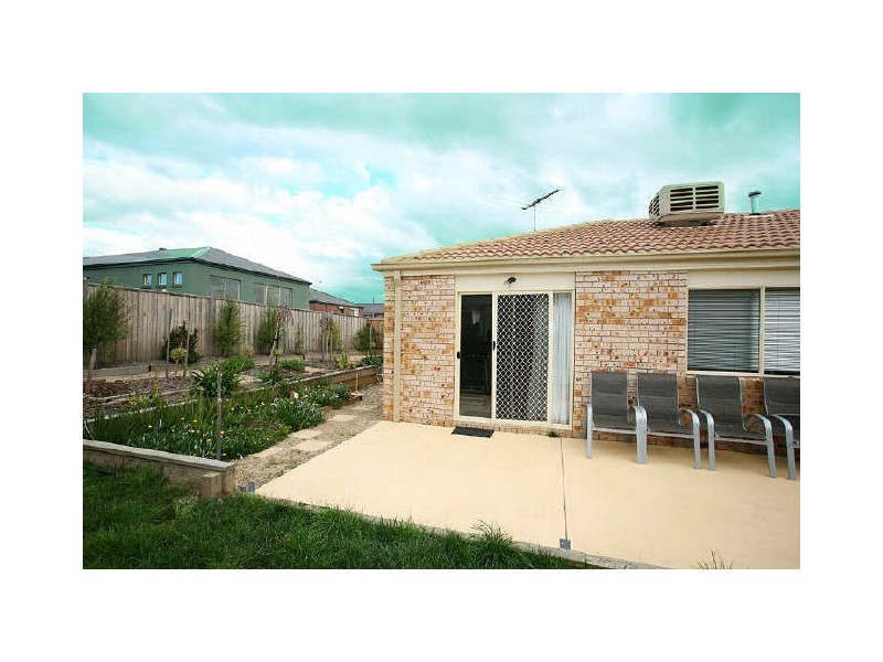 18 Mikasa Place, Pakenham VIC 3810