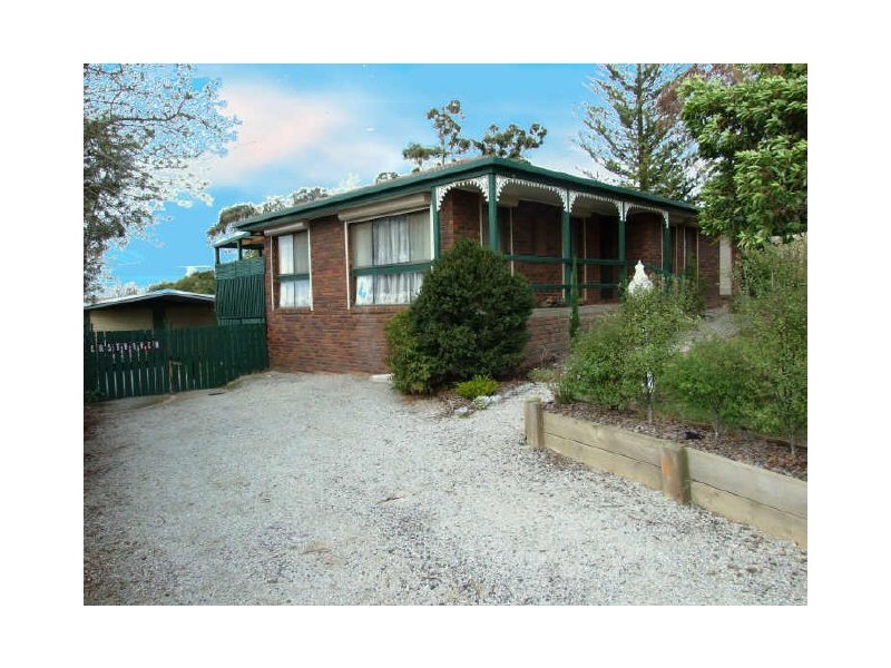 66 Ahern Road, Pakenham VIC 3810