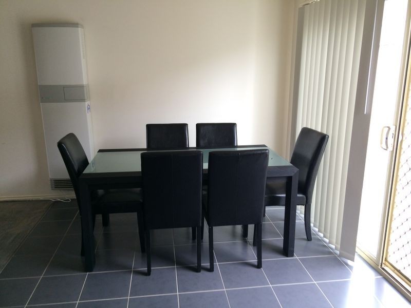 1/18 Ben Drive, Pakenham VIC 3810