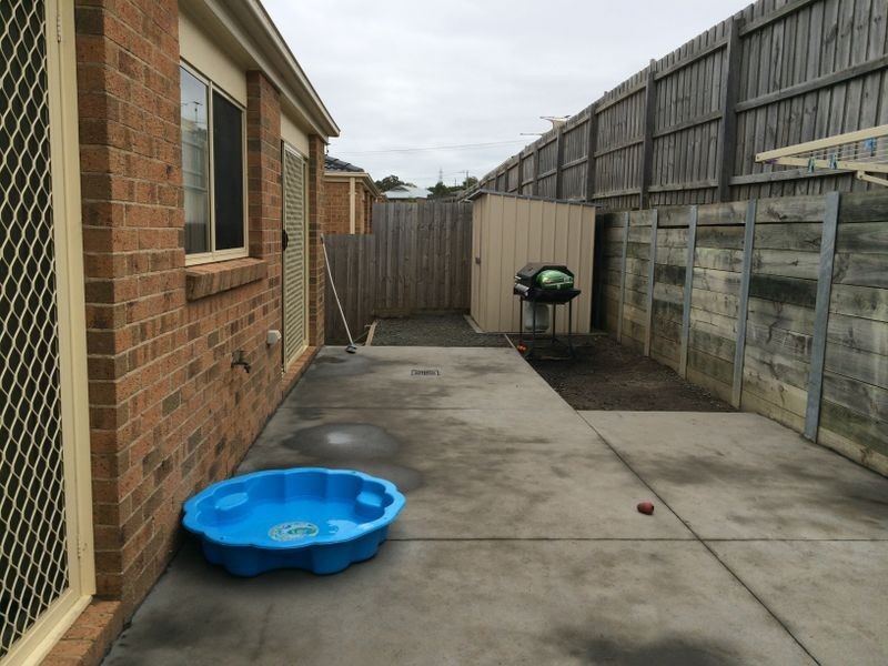 1/18 Ben Drive, Pakenham VIC 3810