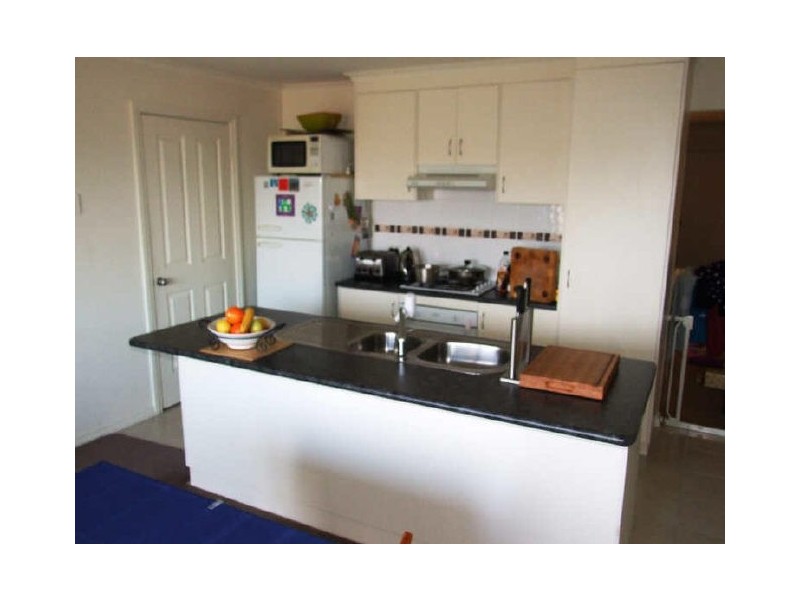 1/11 Renlik Court, Pakenham VIC 3810