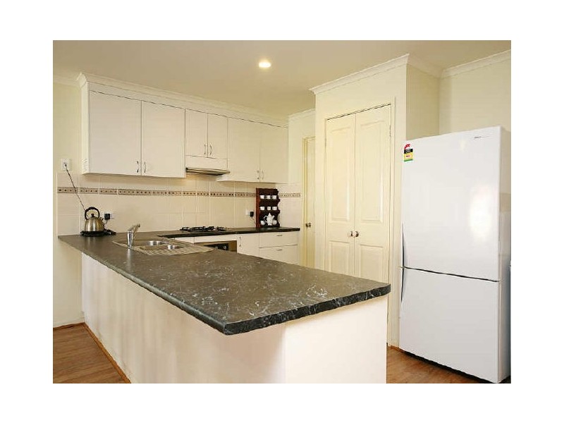 31 Bluehills Boulevard, Pakenham VIC 3810