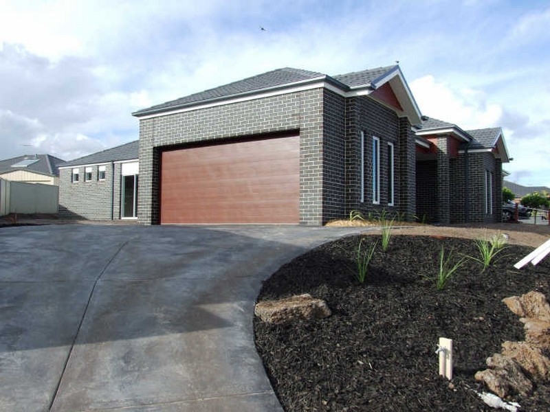 3 Murchison Link, Pakenham VIC 3810