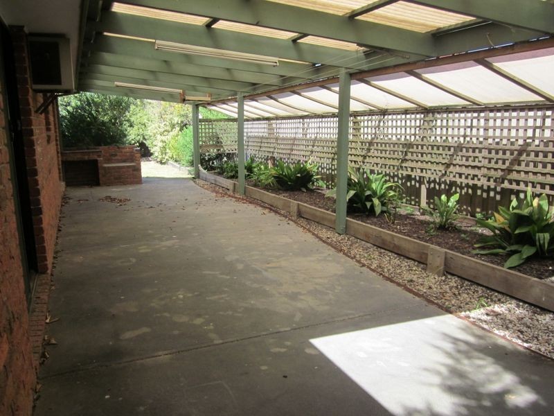 31 Duncan Drive, Pakenham VIC 3810
