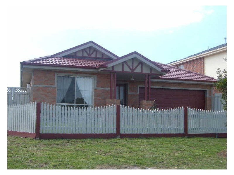 3 The Glen, Pakenham VIC 3810
