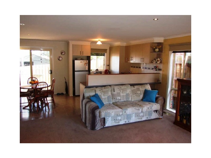 4/6A Kevis Court, Garfield VIC 3814