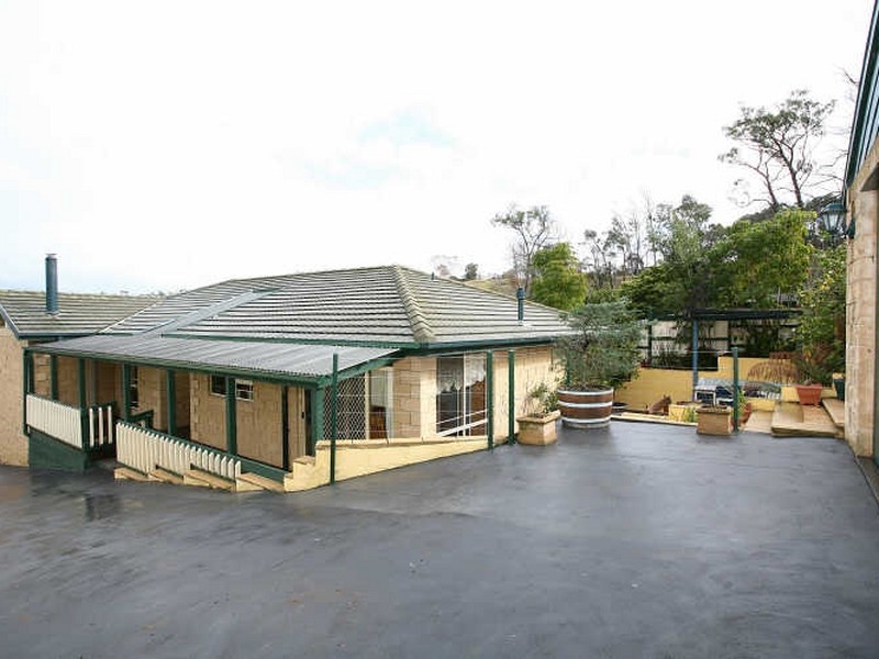 24 Breyleigh Drive, Pakenham VIC 3810