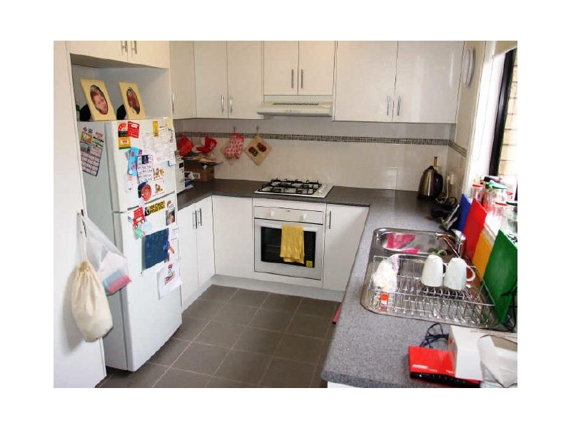 4/22 Parman Avenue, Pakenham VIC 3810