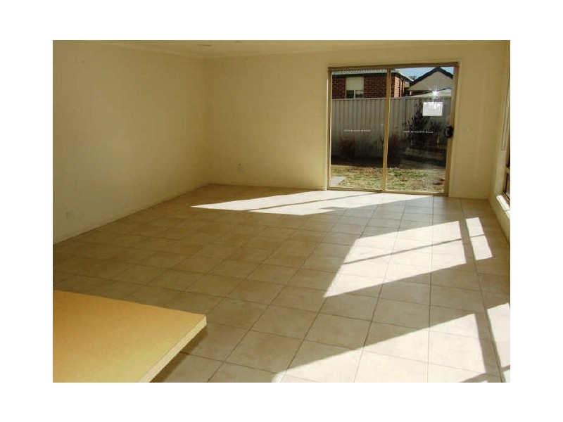 13 Willowbank Pocket, Pakenham VIC 3810