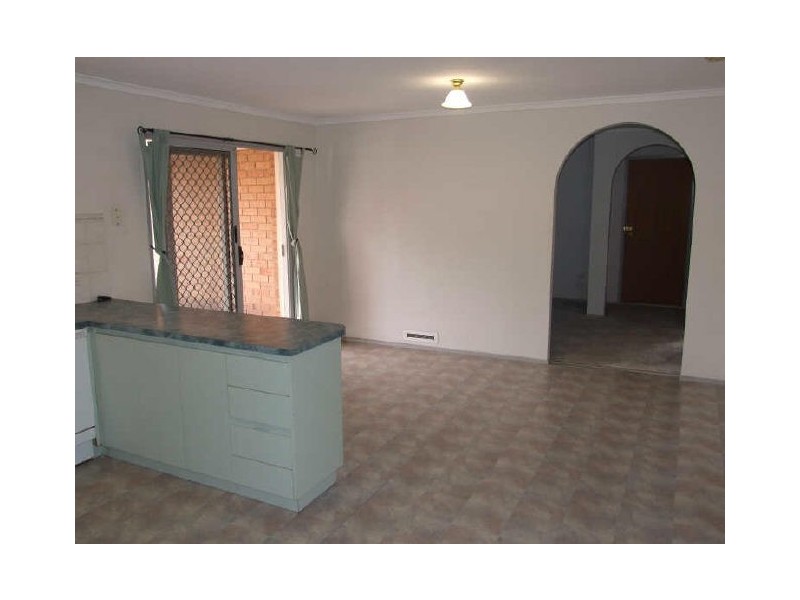 8 Daniel Court, Pakenham VIC 3810