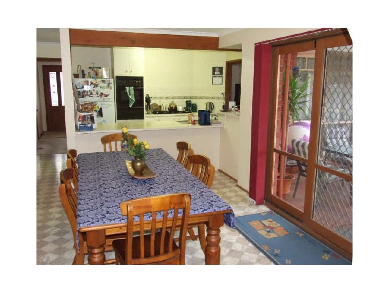 10 Howey Road, Pakenham VIC 3810
