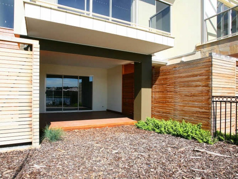 5-12/16-20 Cormorant Parade, Pakenham VIC 3810