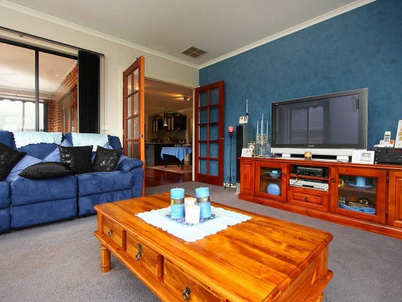 3 Murray Avenue, Pakenham VIC 3810