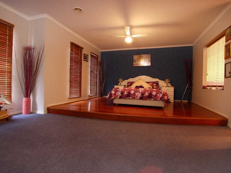 3 Murray Avenue, Pakenham VIC 3810