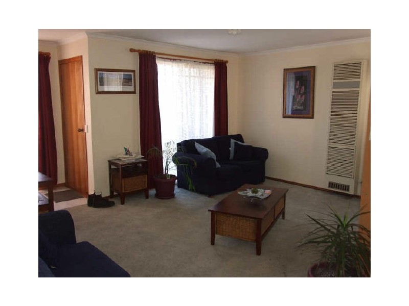37 Maria Crescent, Pakenham VIC 3810