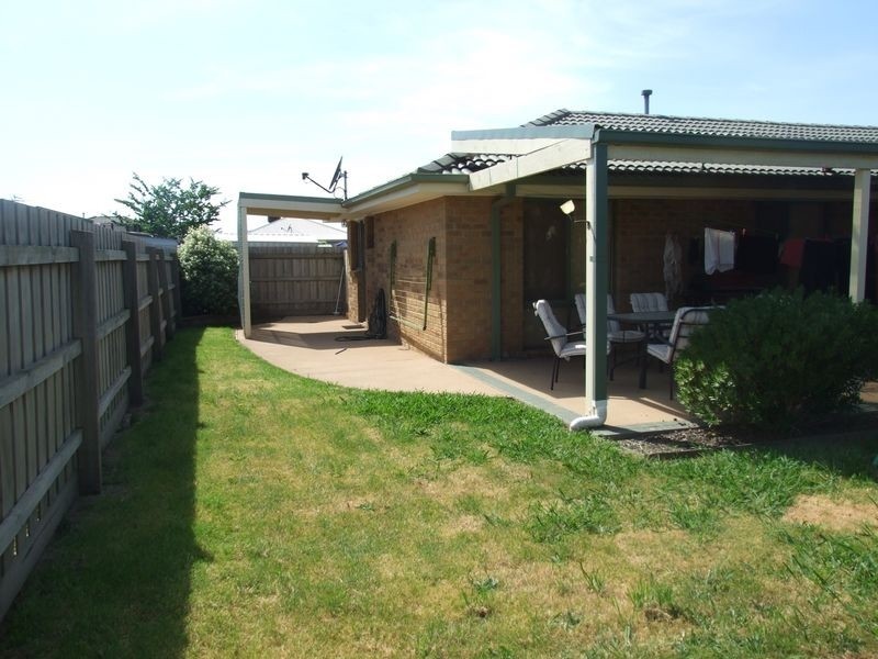 8 Manning Court, Pakenham VIC 3810