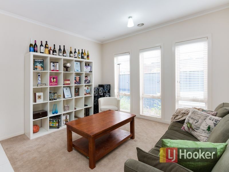 16 Ironbark Circuit, Pakenham VIC 3810