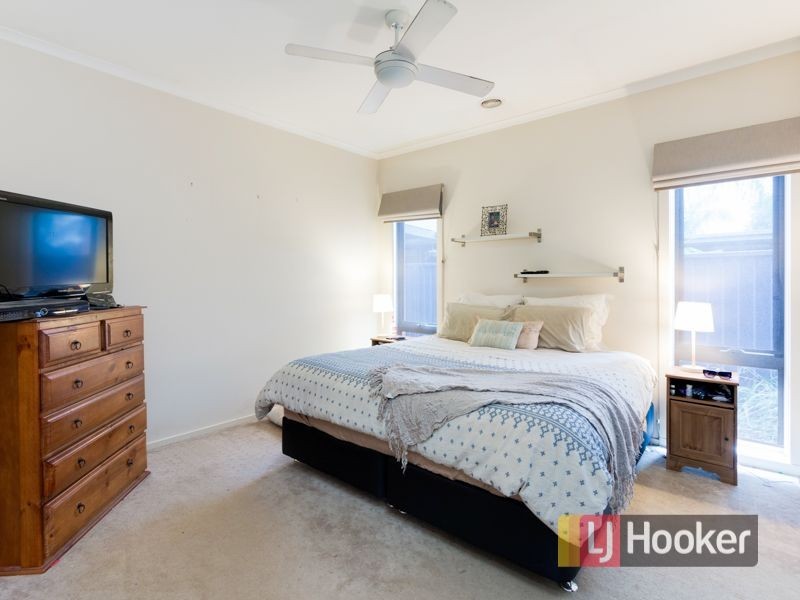 16 Ironbark Circuit, Pakenham VIC 3810