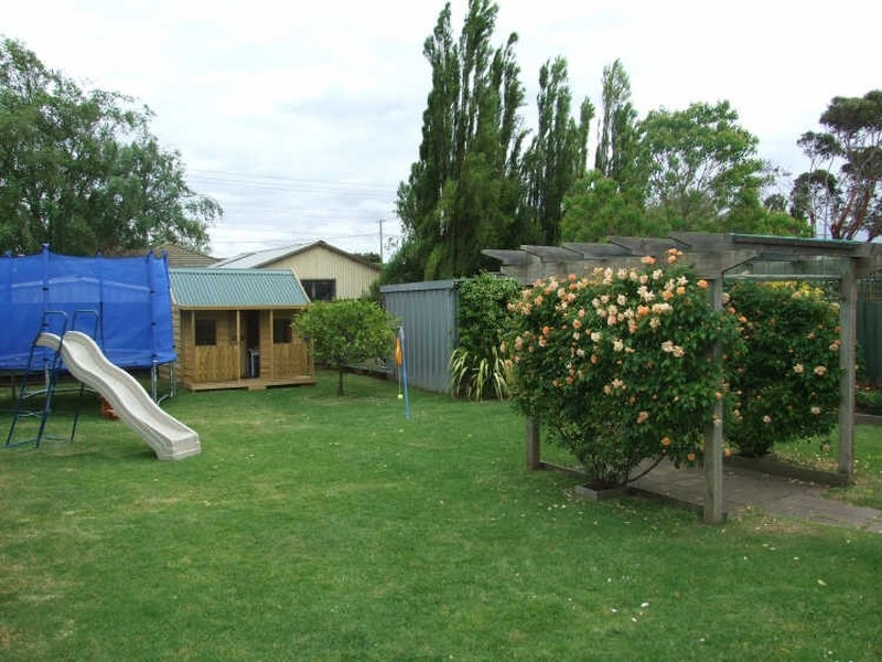 19 Ashton Place, Pakenham VIC 3810
