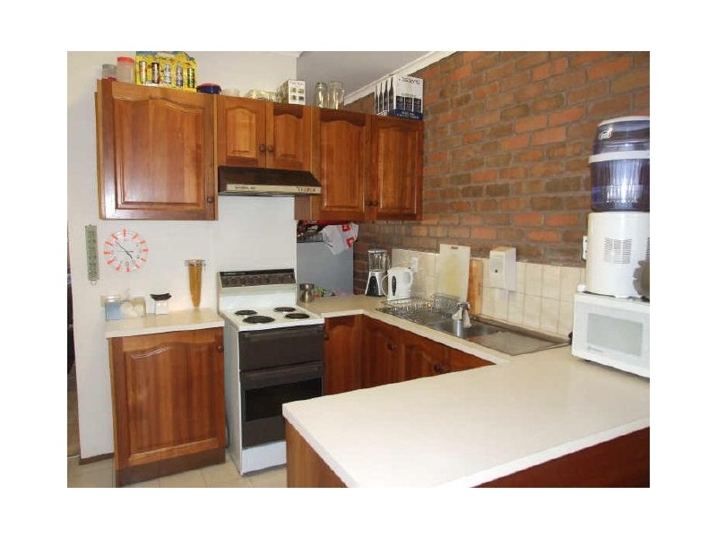 2/85 Wood Street, Beaconsfield VIC 3807