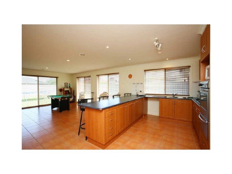 7 Willowbank Pocket, Pakenham VIC 3810