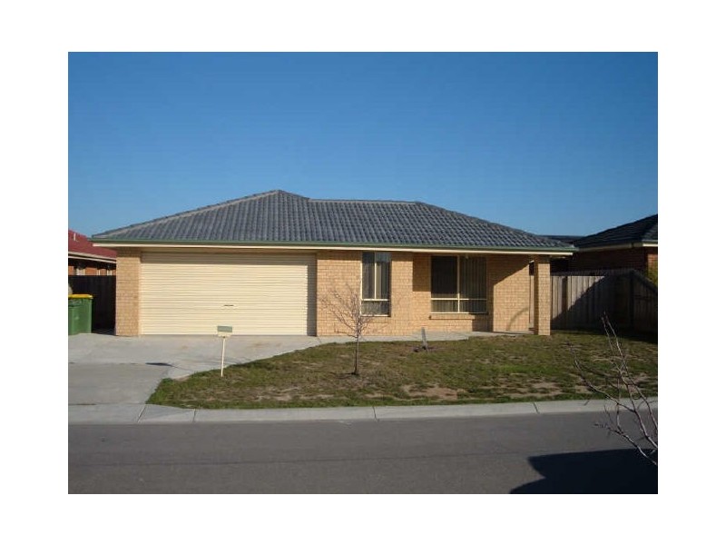 3 Manning Court, Pakenham VIC 3810