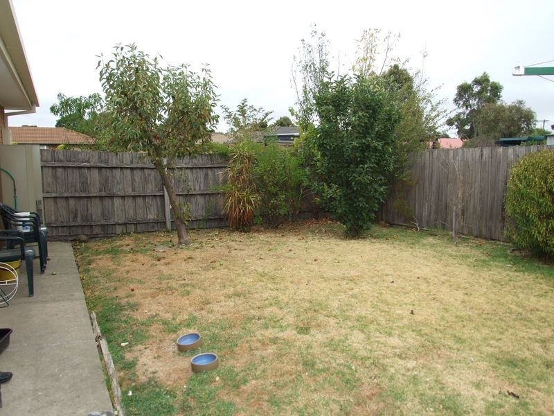 1 Jan Maree Court, Pakenham VIC 3810