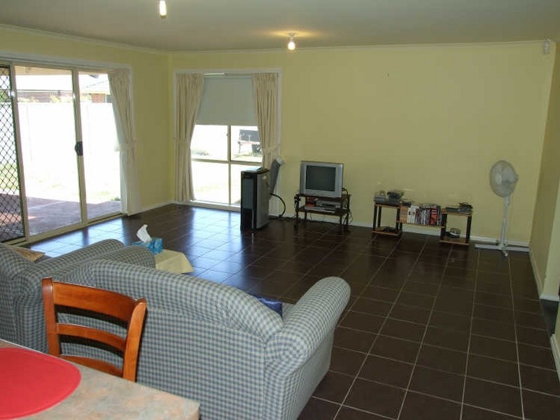 28 Hartland Circuit, Pakenham VIC 3810