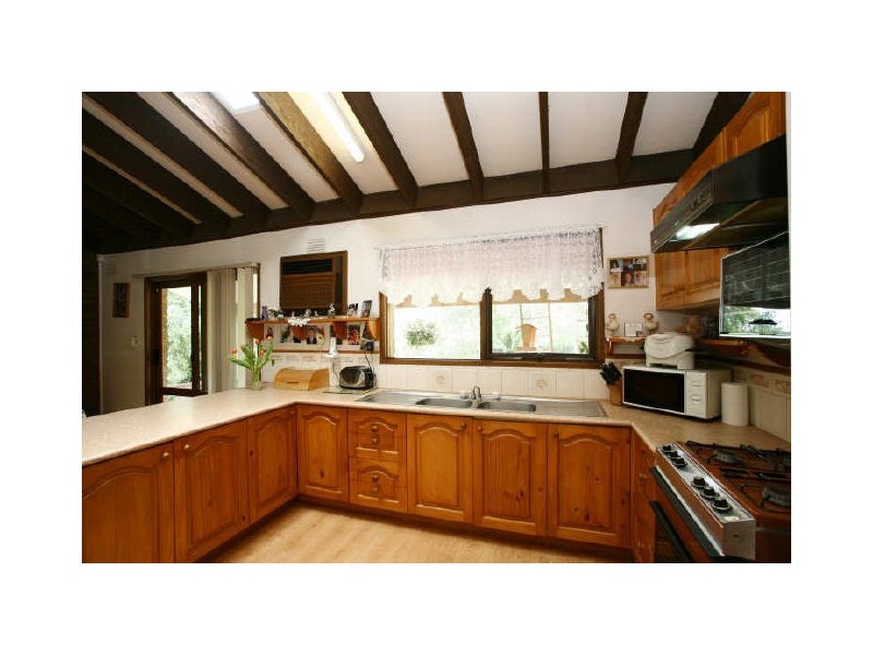 72 Ahern Road, Pakenham VIC 3810