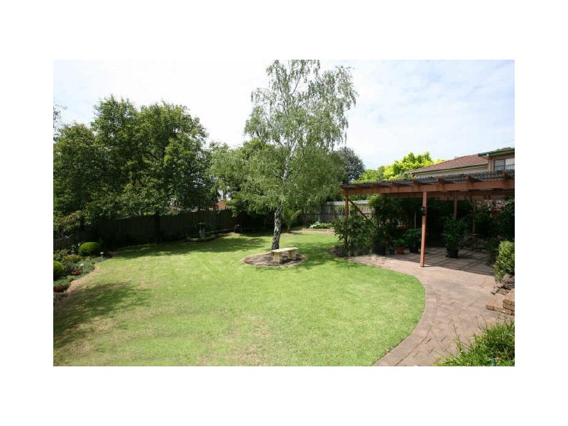 72 Ahern Road, Pakenham VIC 3810