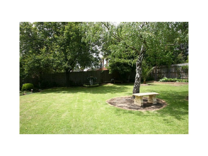 72 Ahern Road, Pakenham VIC 3810