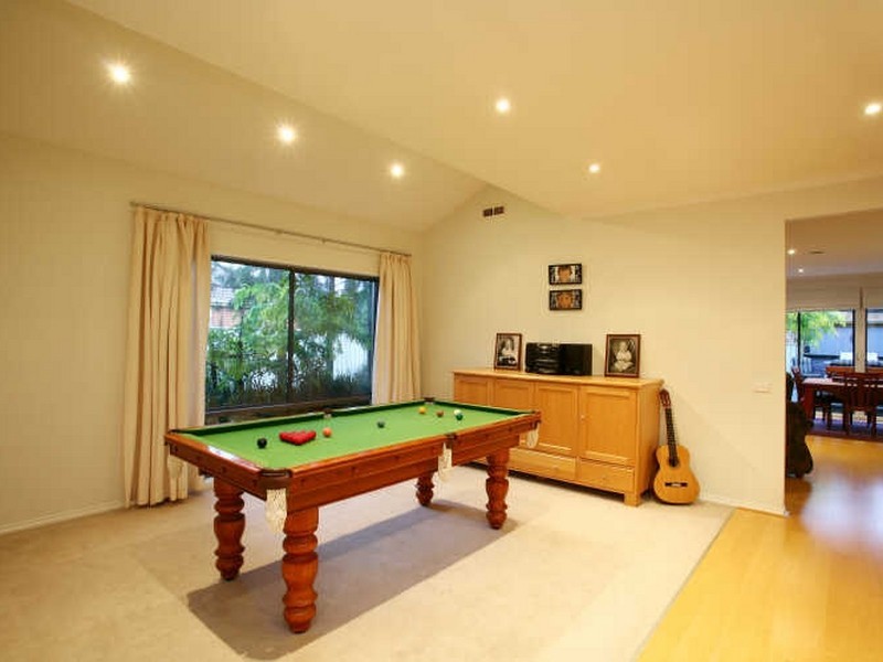 24 Flinders Chase, Pakenham VIC 3810