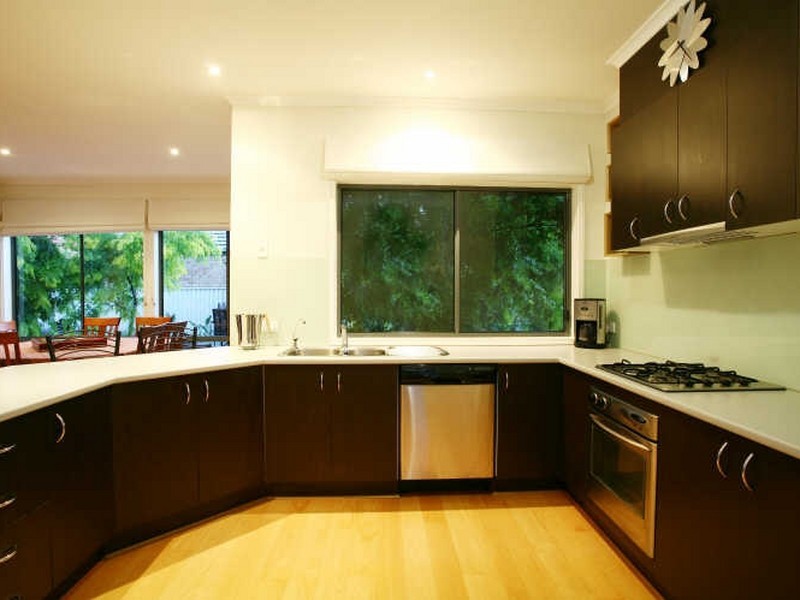 24 Flinders Chase, Pakenham VIC 3810