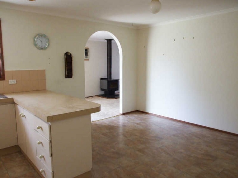 5 Kingston Avenue, Pakenham VIC 3810