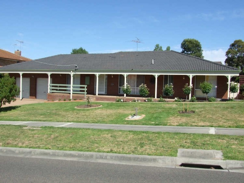87 Eagle Drive, Pakenham VIC 3810