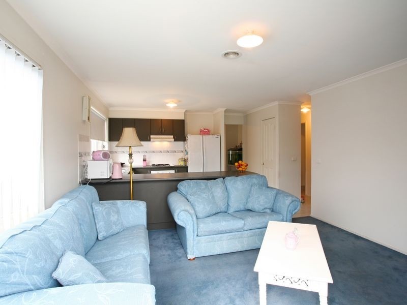 40 Scarlet Crescent, Pakenham VIC 3810