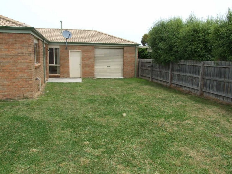 12 Maria Crescent, Pakenham VIC 3810