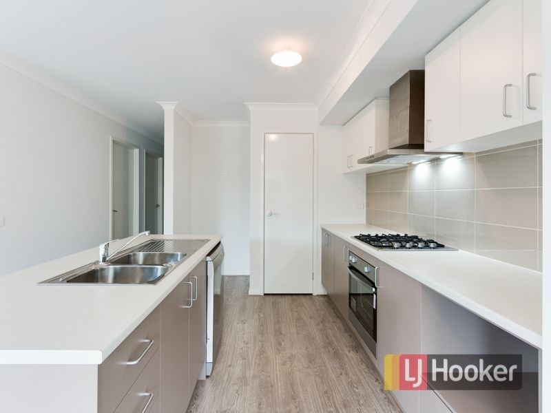 19 Arlington Avenue, Pakenham VIC 3810