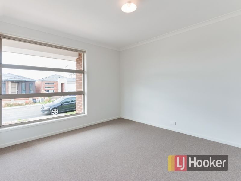 19 Arlington Avenue, Pakenham VIC 3810