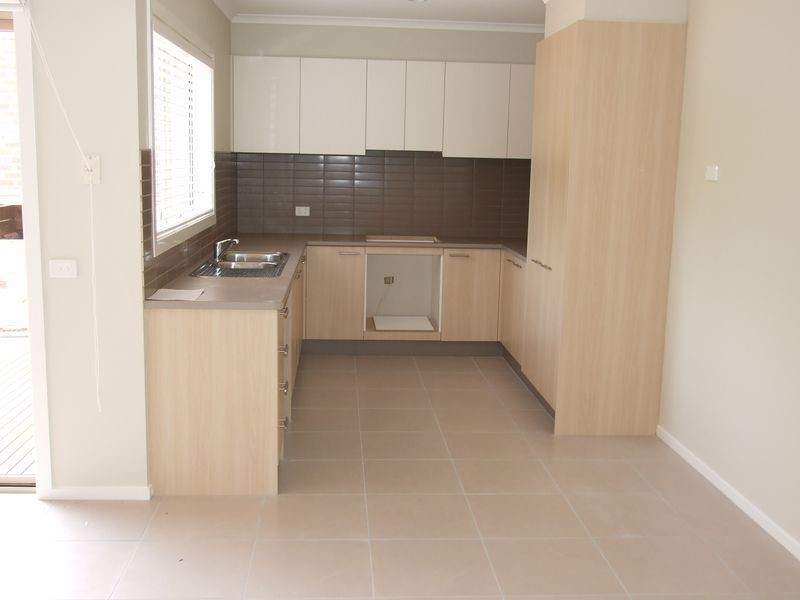 2-6/4-6 May Court, Garfield VIC 3814