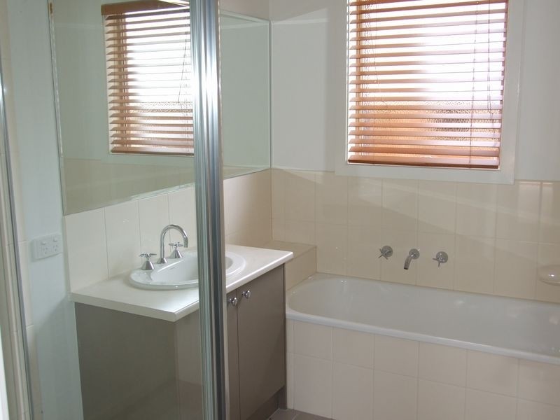 2-6/4-6 May Court, Garfield VIC 3814