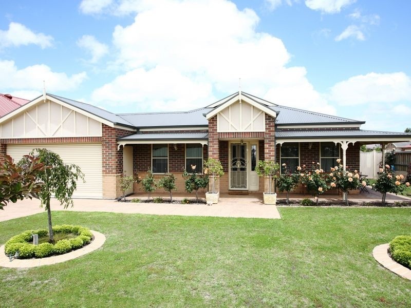 7 Federation Court, Pakenham VIC 3810