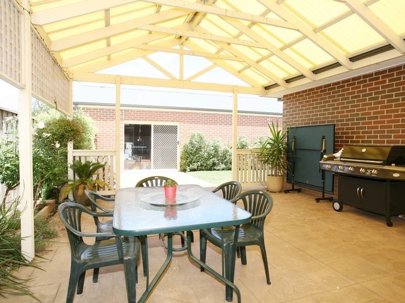 7 Federation Court, Pakenham VIC 3810