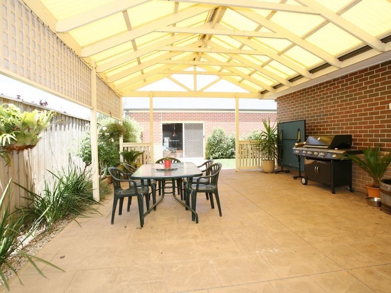 7 Federation Court, Pakenham VIC 3810