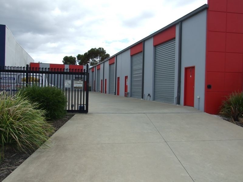 4/23 Mary Street, Pakenham VIC 3810